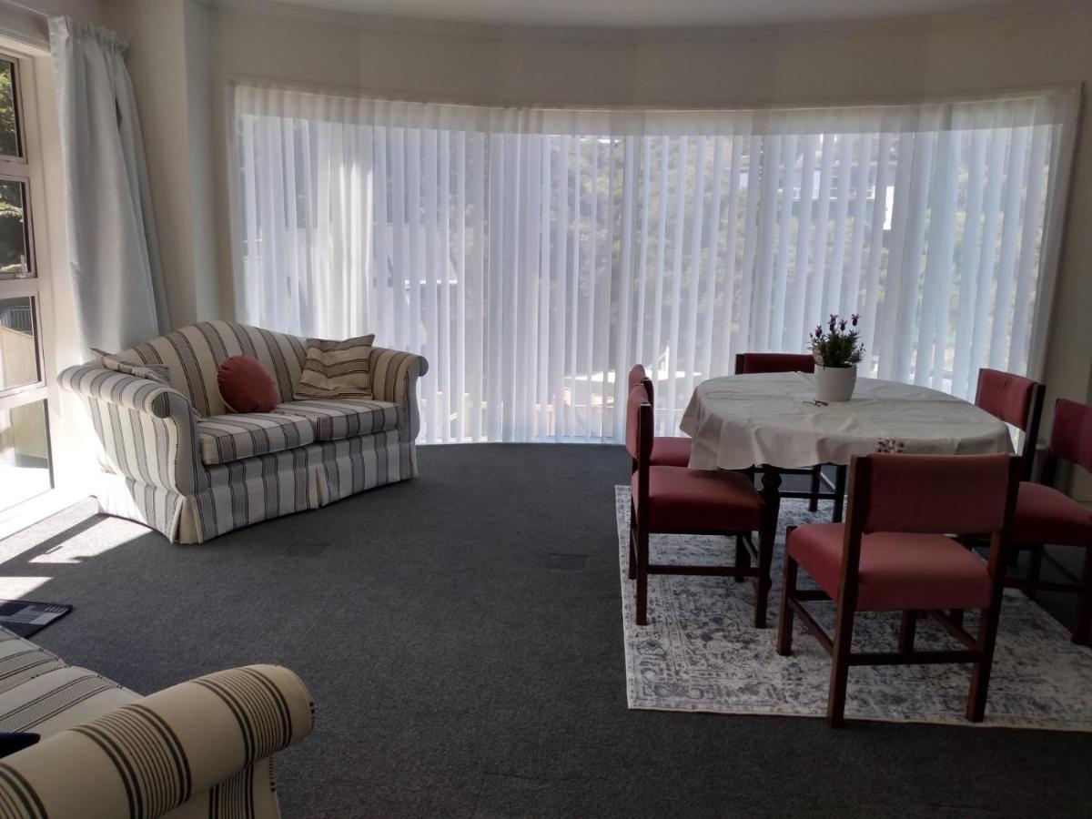 Апартаменты Quiet Location With View And Public Transport Веллингтон Экстерьер фото