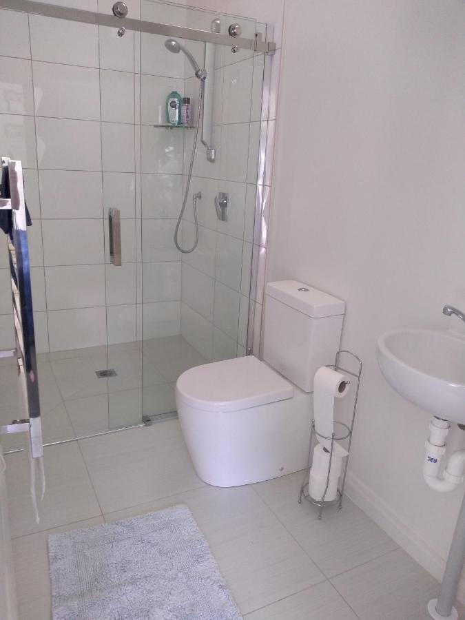 Апартаменты Quiet Location With View And Public Transport Веллингтон Экстерьер фото